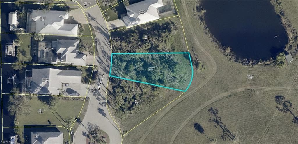 15330 River Vista DR NORTH FORT MYERS, FL 33917