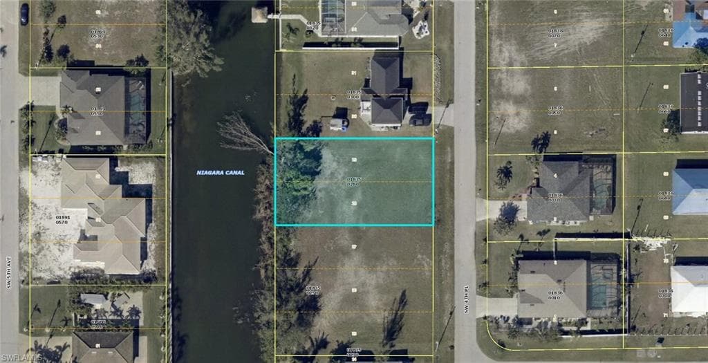 2942 SW 4th PL CAPE CORAL, FL 33914