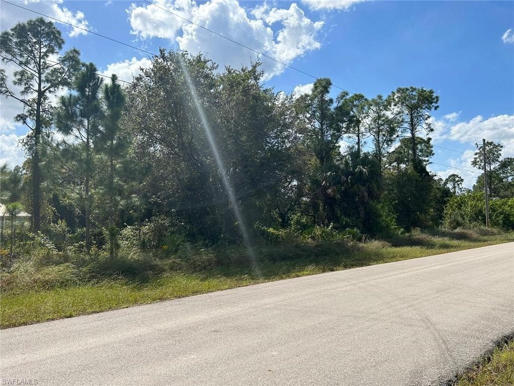 912 Barcelona ST E LEHIGH ACRES, FL 33974