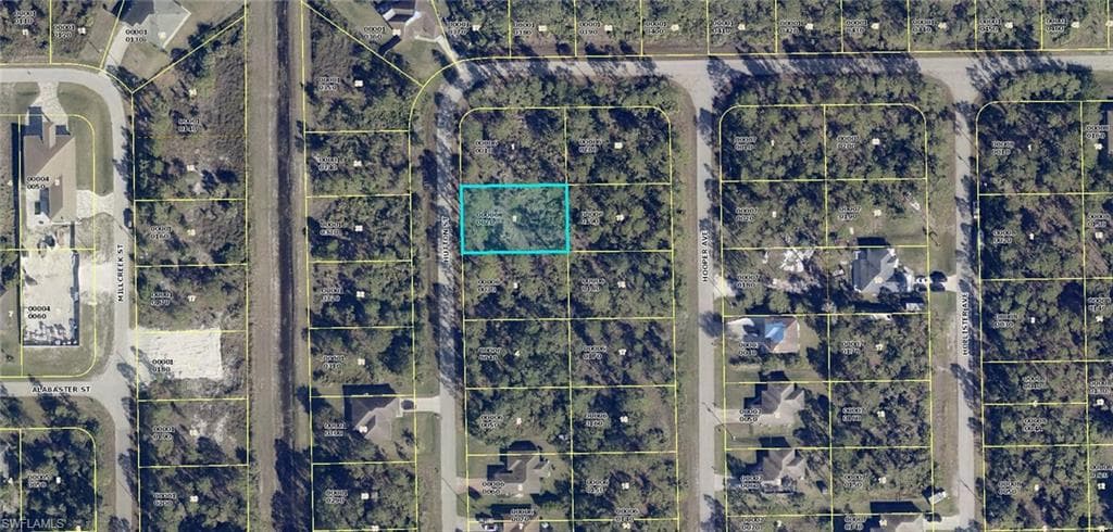 516 Hutton ST E LEHIGH ACRES, FL 33974