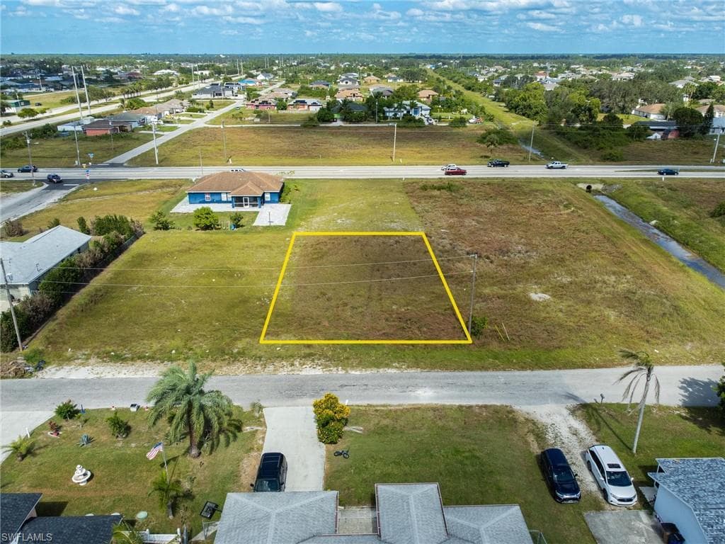 4302 24th ST SW LEHIGH ACRES, FL 33976