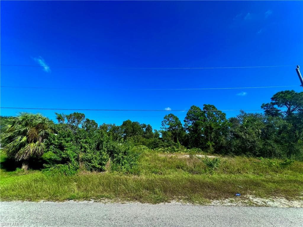 3206 2nd ST W LEHIGH ACRES, FL 33971