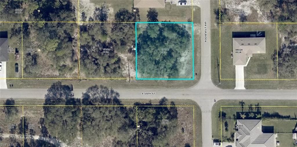 2607 E 18th ST LEHIGH ACRES, FL 33972