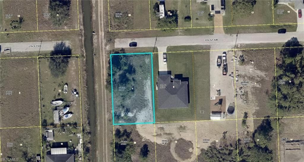 4019 7th ST SW LEHIGH ACRES, FL 33976