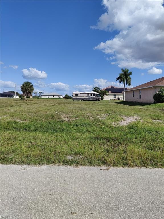 4137 38th PL CAPE CORAL, FL 33993