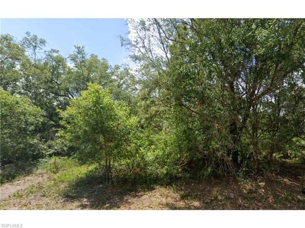 1303 Grant AVE LEHIGH ACRES, FL 33972