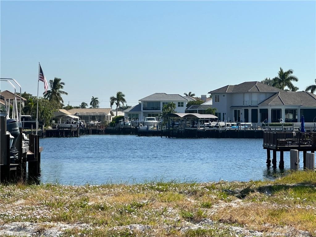 211 Landmark ST MARCO ISLAND, FL 34145