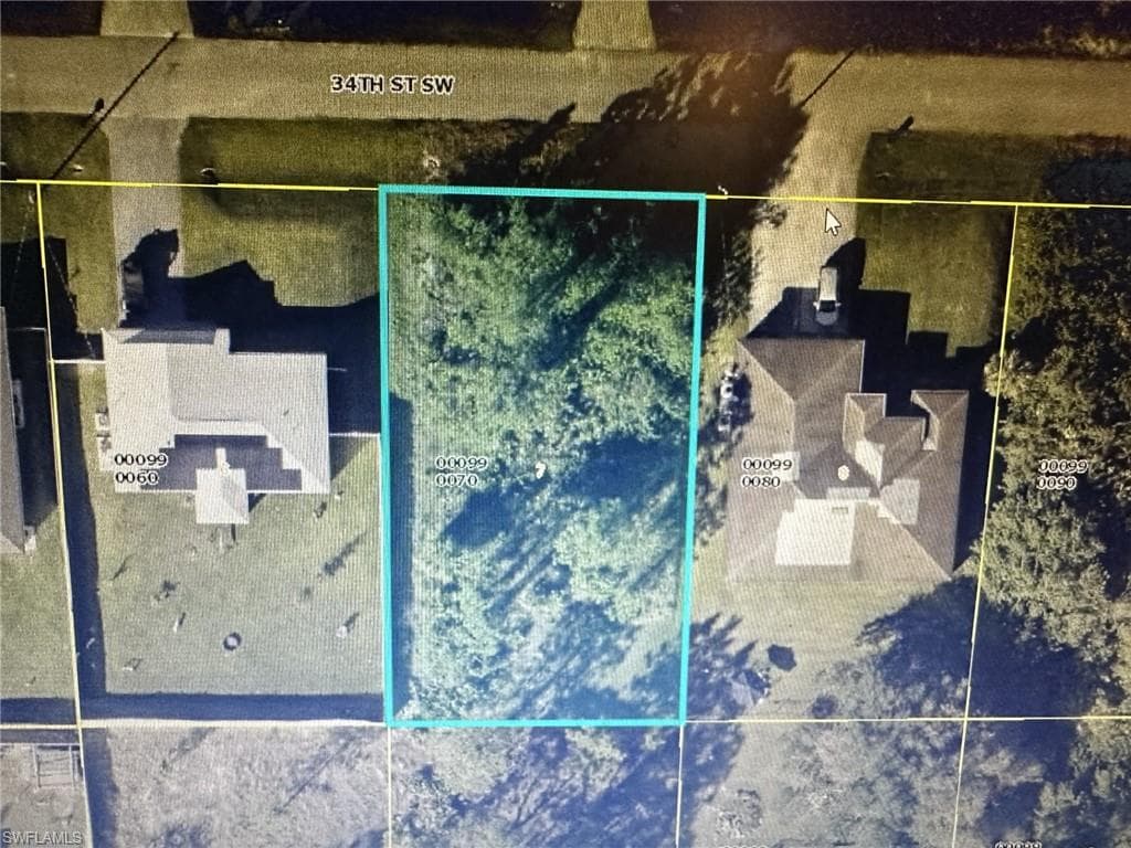 2507 34th ST SW LEHIGH ACRES, FL 33976