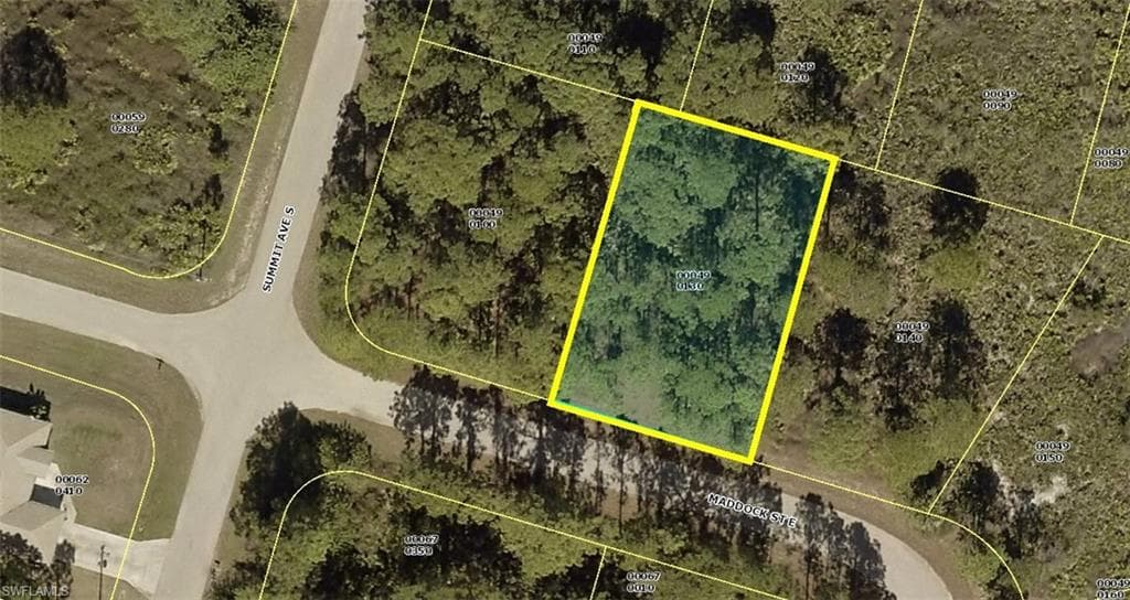 955 Maddock ST E LEHIGH ACRES, FL 33974
