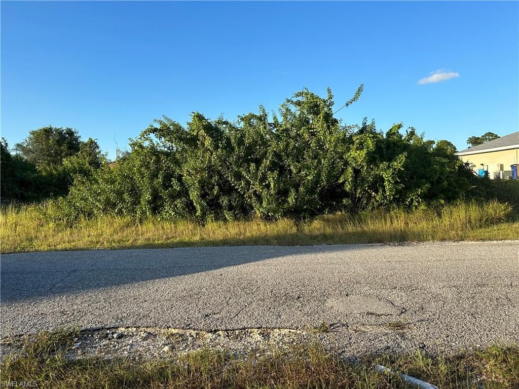 3306 3RD ST W LEHIGH ACRES, FL 33971