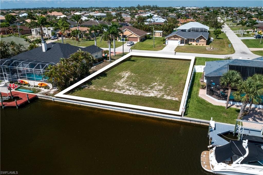 2578 SW 27th PL CAPE CORAL, FL 33914
