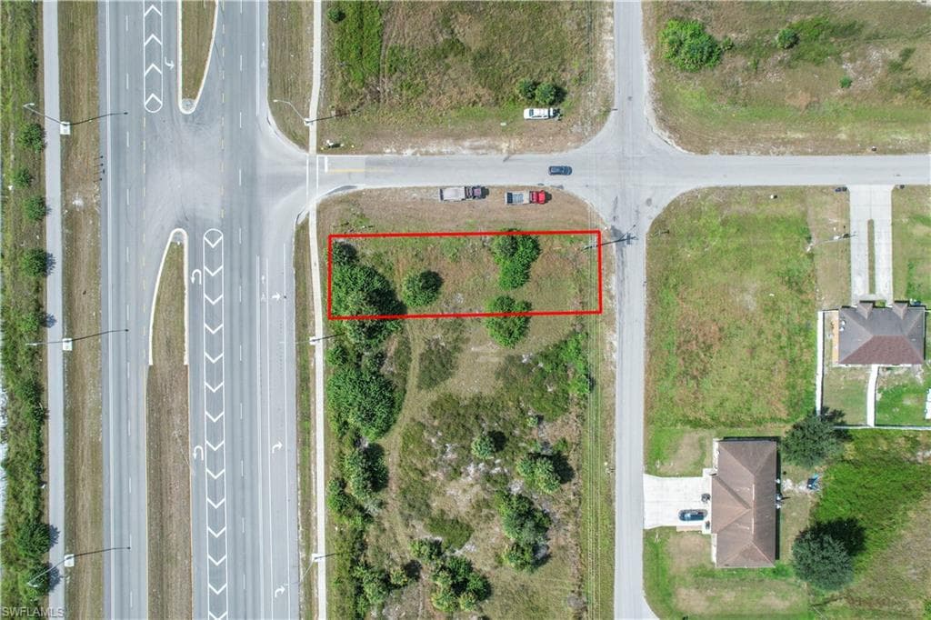 3300 Meadow RD LEHIGH ACRES, FL 33974