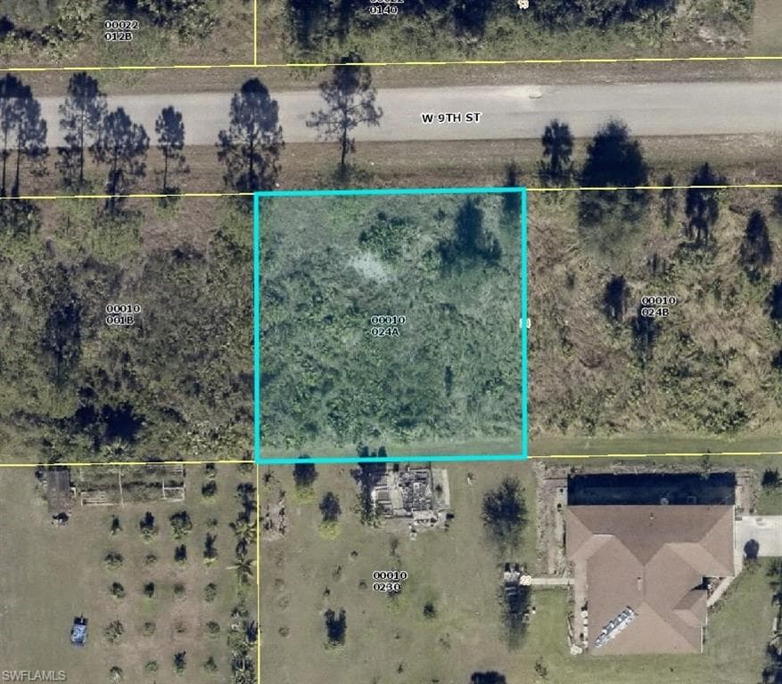 103 W 9th ST LEHIGH ACRES, FL 33972