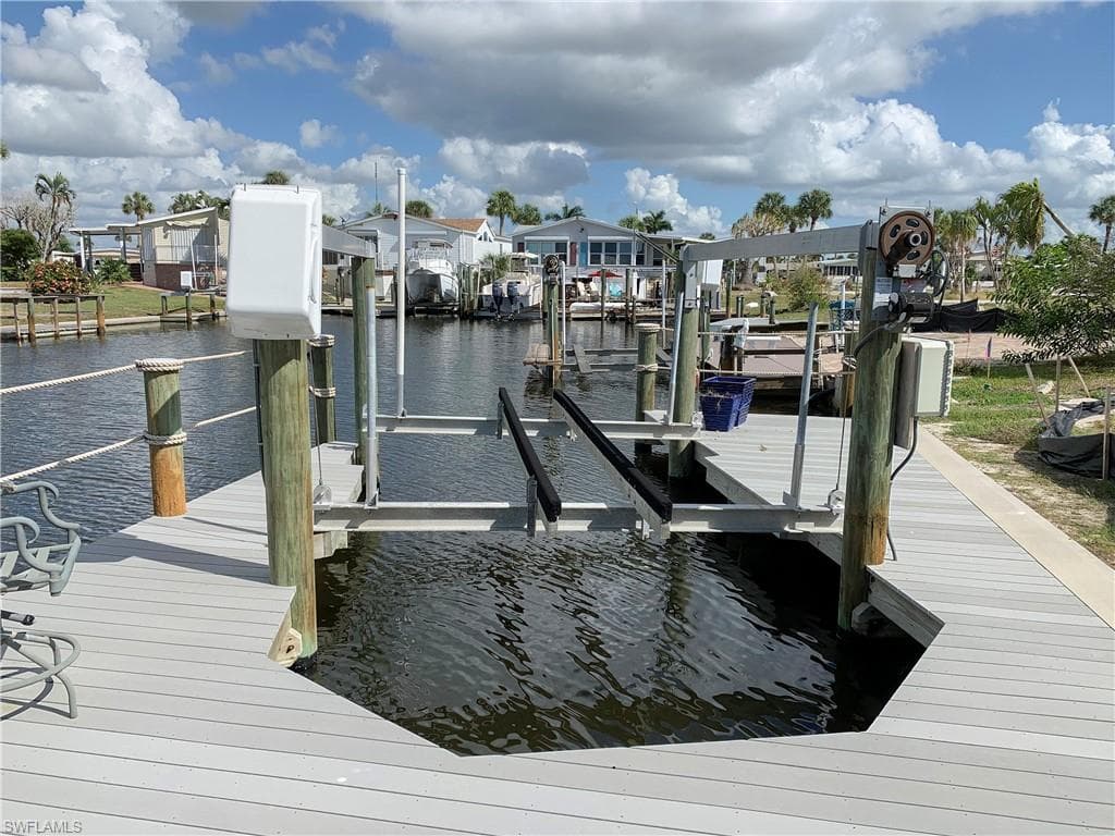 11300 Dogwood LN FORT MYERS BEACH, FL 33931