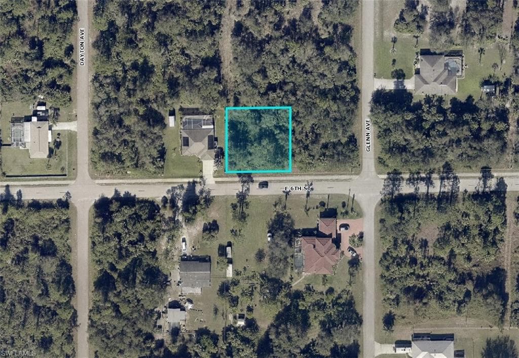 1705 6th ST LEHIGH ACRES, FL 33972