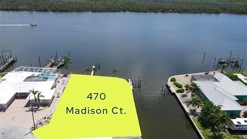 470 Madison CT FORT MYERS BEACH, FL 33931