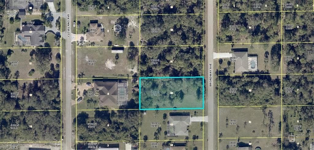 515 Broadway AVE LEHIGH ACRES, FL 33972