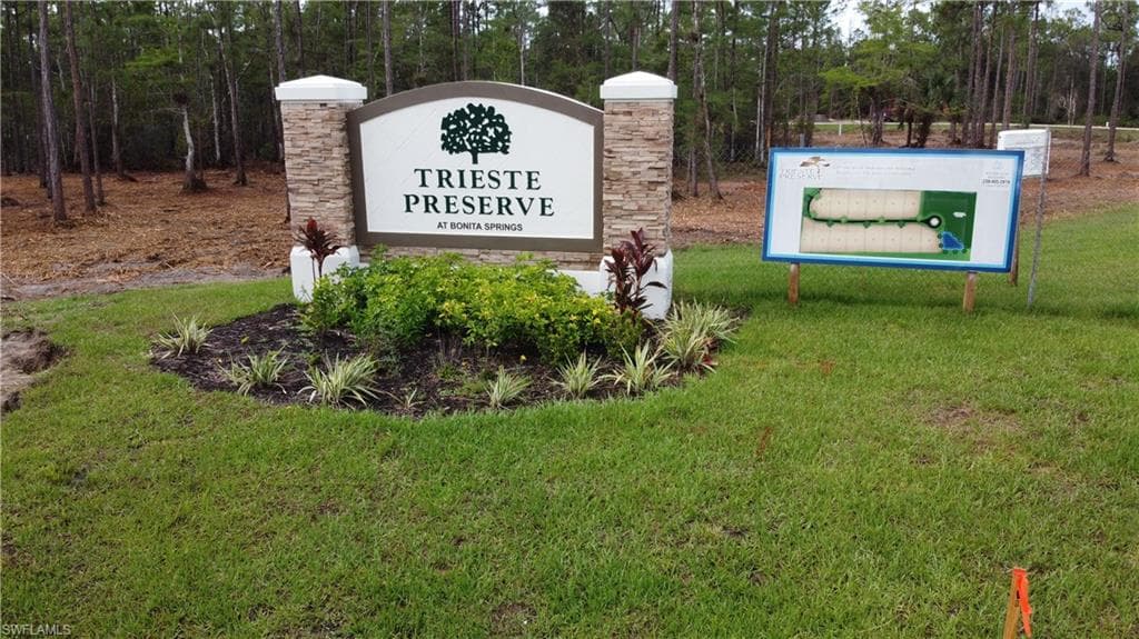 25421 Divot DR BONITA SPRINGS, FL 34135