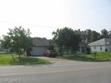 17289 Lee RD FORT MYERS, FL 33967