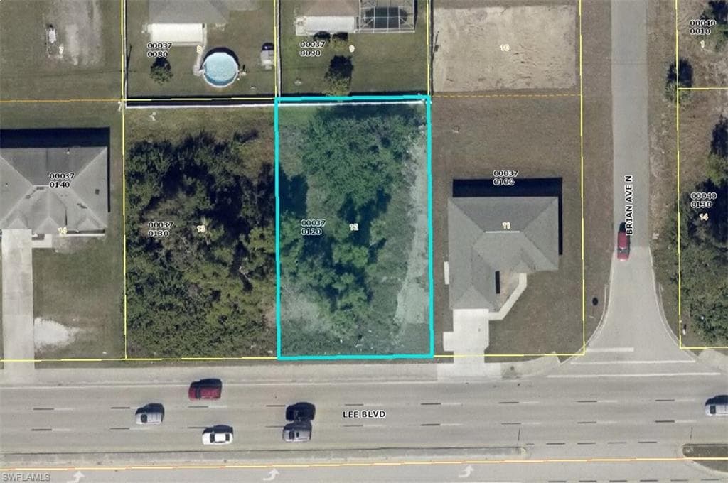 3902 Lee BLVD LEHIGH ACRES, FL 33971