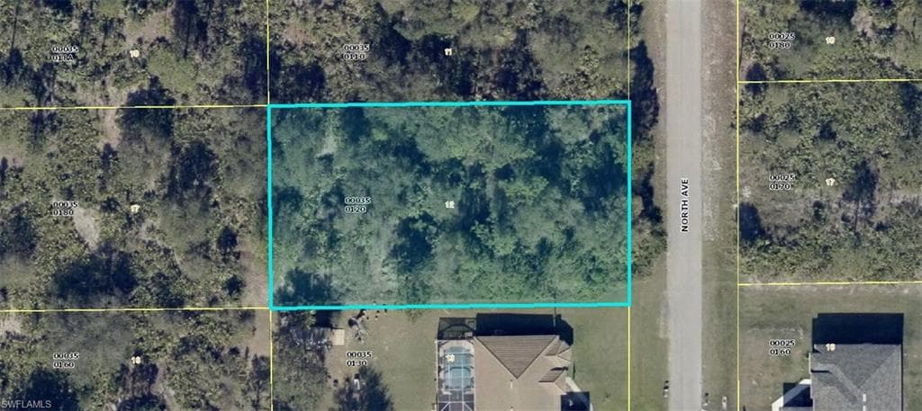 605 North AVE LEHIGH ACRES, FL 33972
