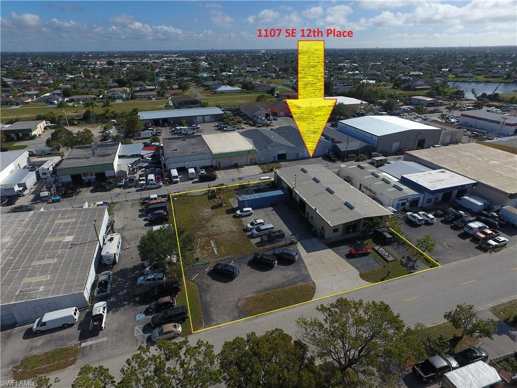 1107 SE 12th PL CAPE CORAL, FL 33990