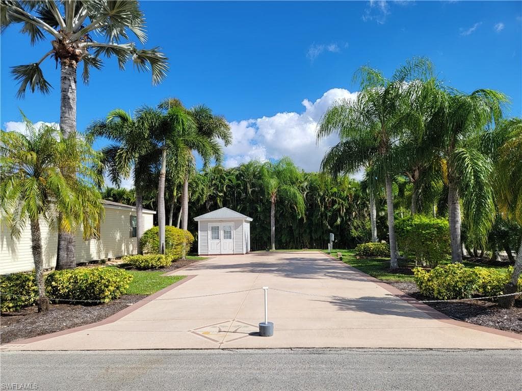 10444 Nightwood DR FORT MYERS, FL 33905