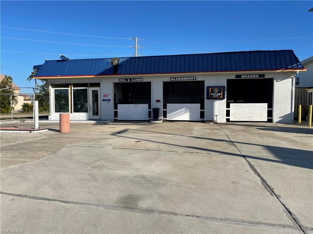 19003 San Carlos BLVD FORT MYERS BEACH, FL 33931
