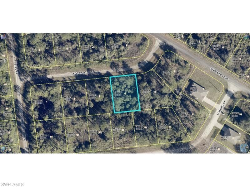 671 Kodak ST LEHIGH ACRES, FL 33972