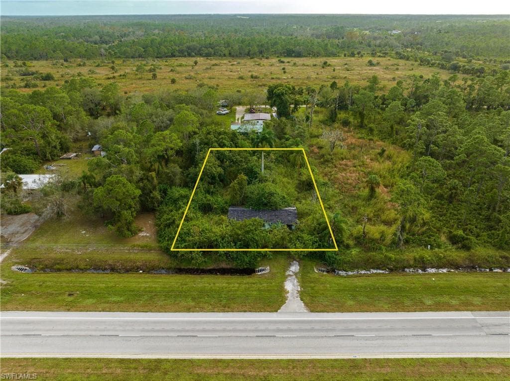 18226 Palm Beach BLVD ALVA, FL 33920