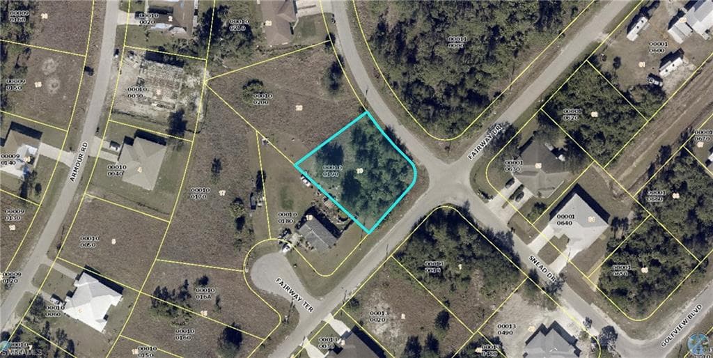 2216-2218 Fairway DR LEHIGH ACRES, FL 33973