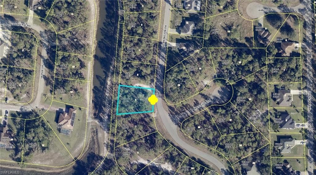 718 Bennington DR LEHIGH ACRES, FL 33974