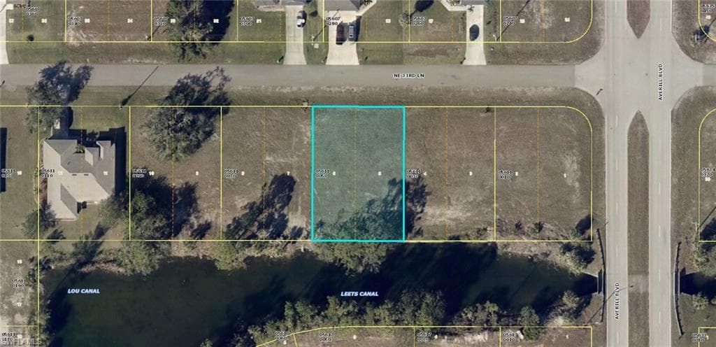 1602 NE 33rd LN CAPE CORAL, FL 33909