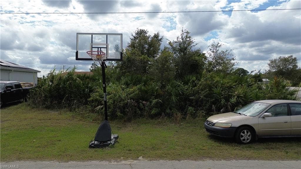 3317 10th ST SW LEHIGH ACRES, FL 33976