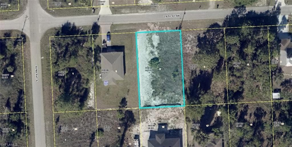3215 28th ST SW LEHIGH ACRES, FL 33976