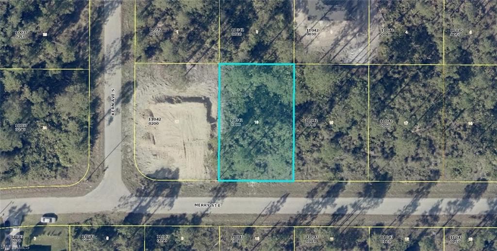 1043 Merry ST E LEHIGH ACRES, FL 33974