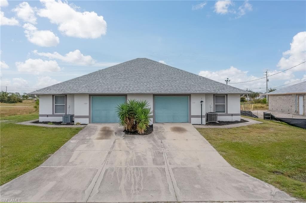 1109/1111 Gordon AVE S LEHIGH ACRES, FL 33973