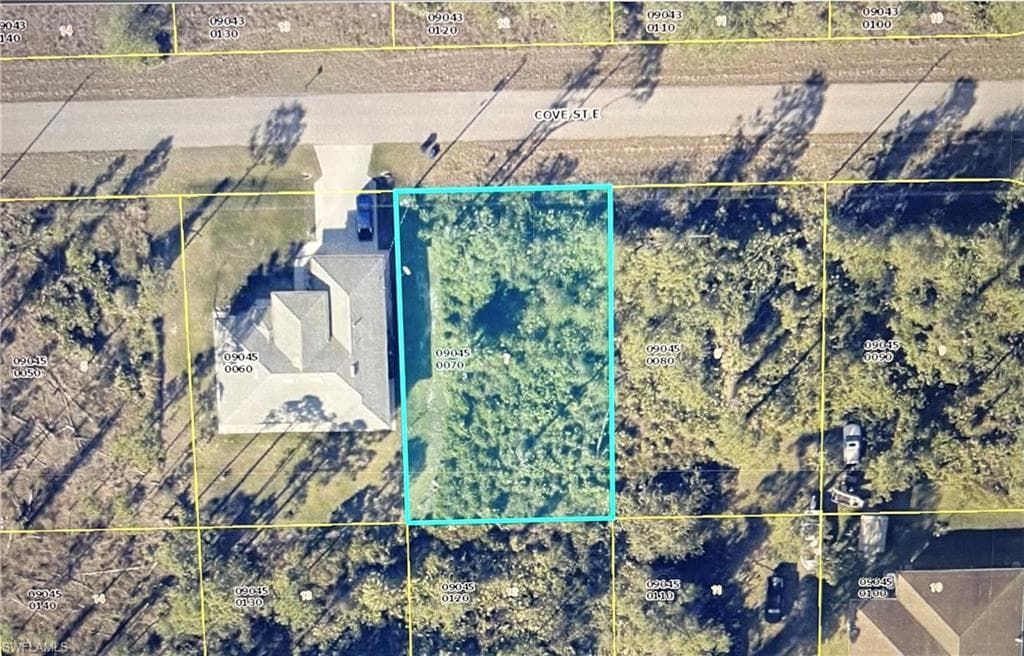 1118 Cove ST E LEHIGH ACRES, FL 33974