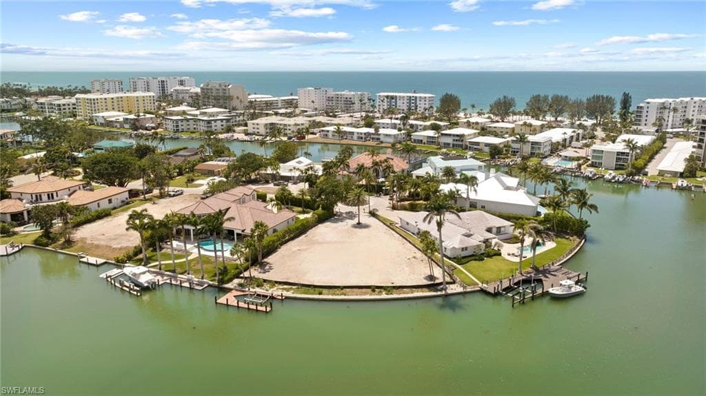211 SPRING LINE DR NAPLES, FL 34102