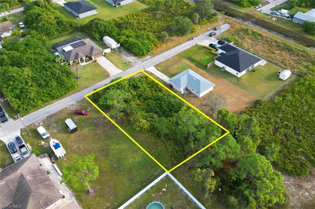 2807 12th ST SW LEHIGH ACRES, FL 33976