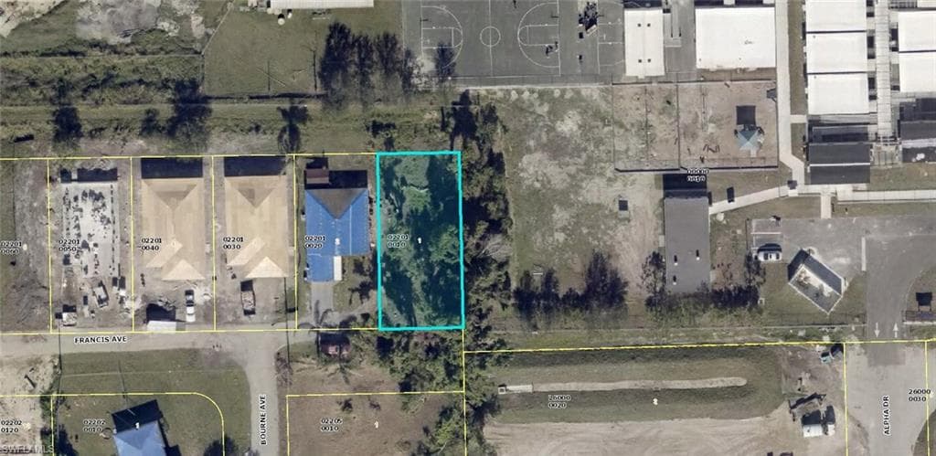 144 Francis AVE FORT MYERS, FL 33916