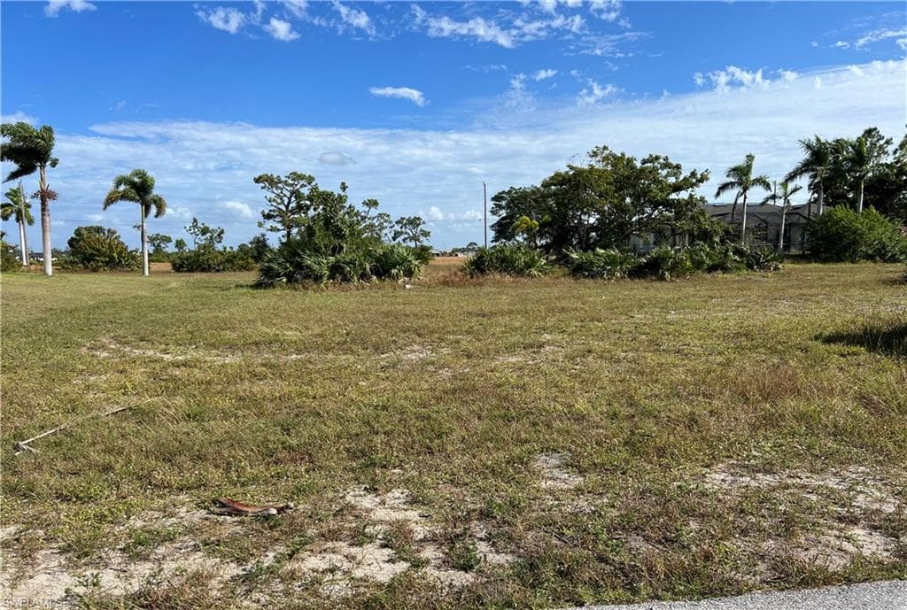 2125 NW 21st AVE CAPE CORAL, FL 33993