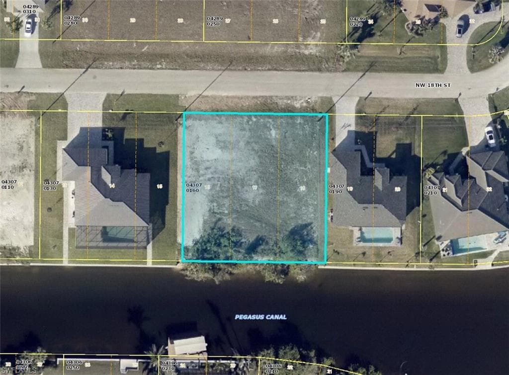 3240 NW 18th ST CAPE CORAL, FL 33993