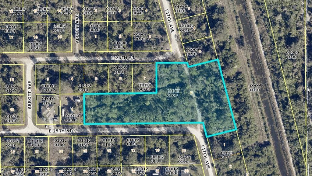 4249 25th ST ALVA, FL 33920