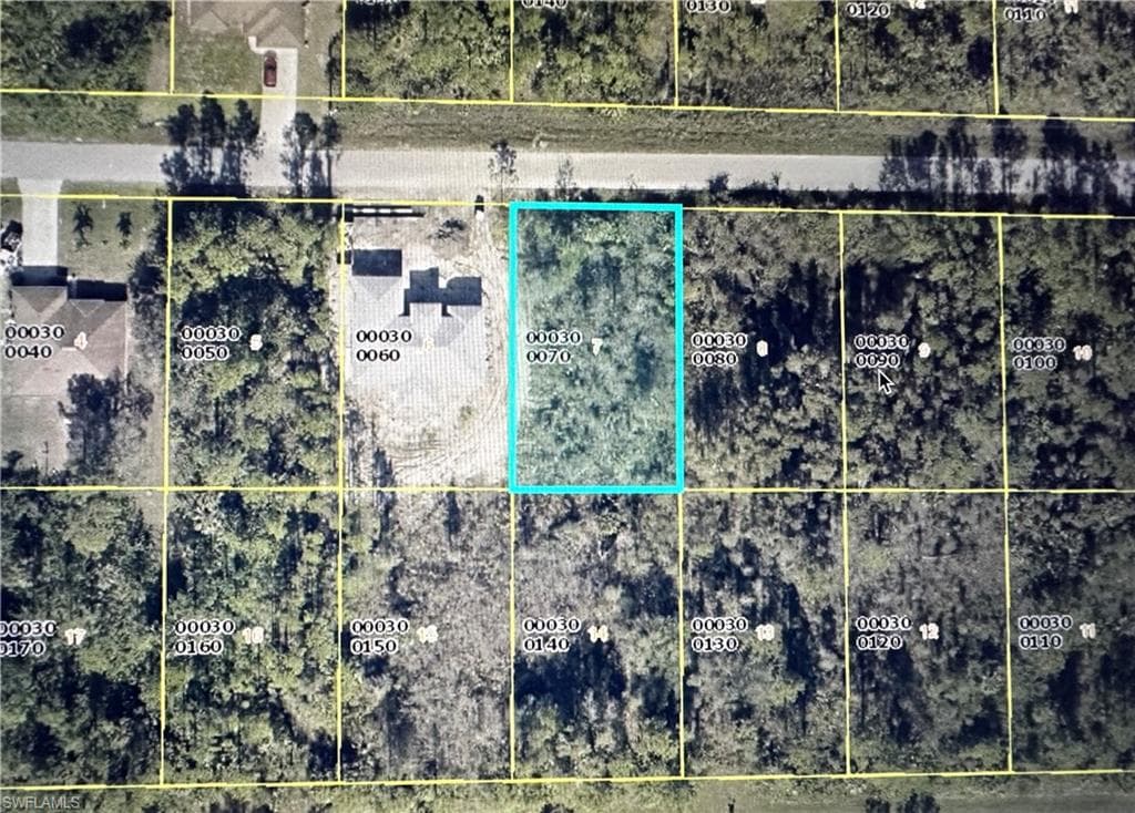 3307 35th ST W LEHIGH ACRES, FL 33971
