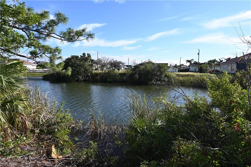 1008 NW 18th TER CAPE CORAL, FL 33993