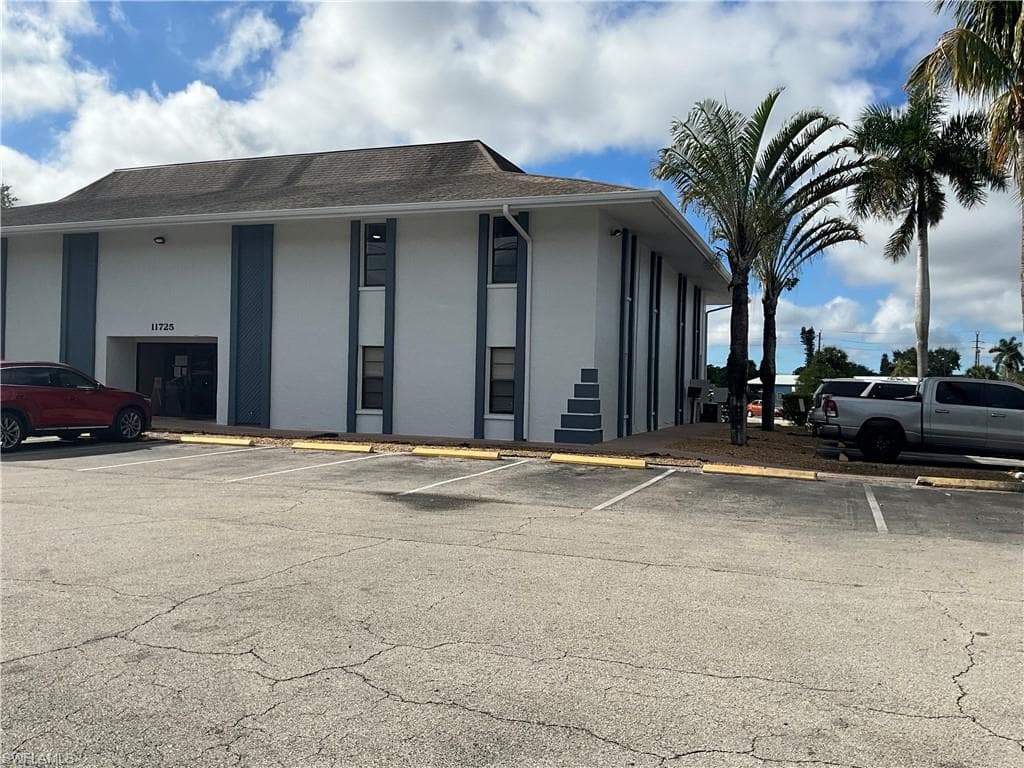 11725 Collier BLVD H NAPLES, FL 34116