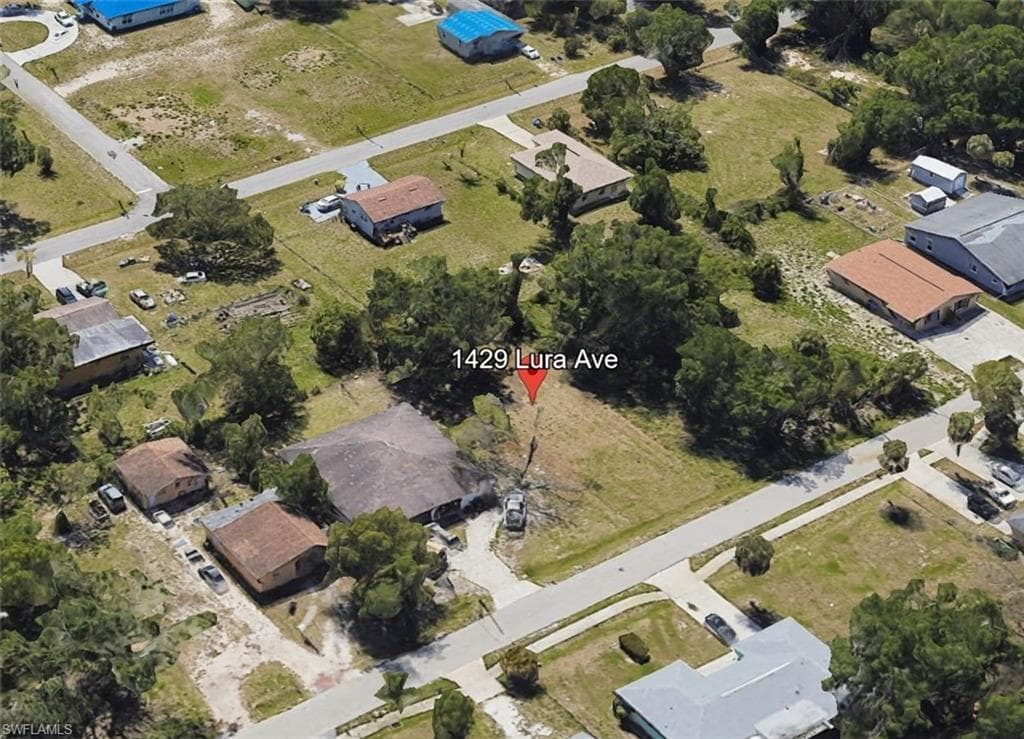 1429 Lura AVE FORT MYERS, FL 33916