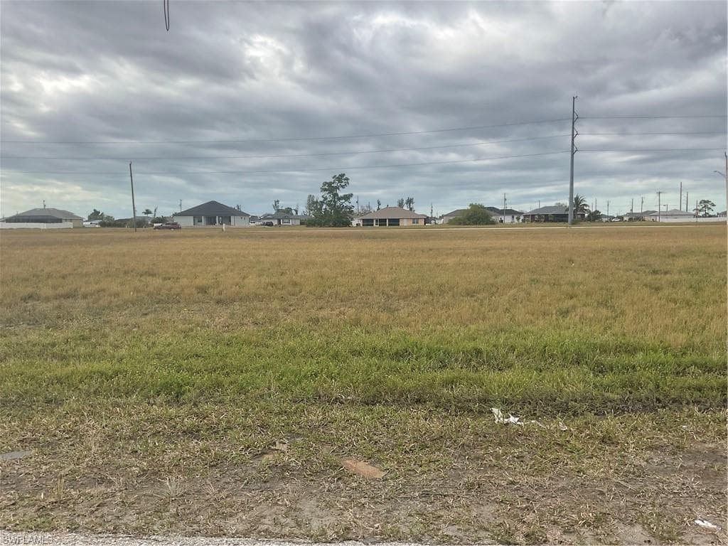 2300 NE Juanita PL CAPE CORAL, FL 33909