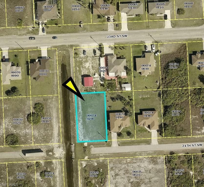 2718 24th ST SW LEHIGH ACRES, FL 33976